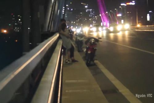 Xử lý nghiêm trường hợp dừng, đỗ xe trên cầu Nhật Tân