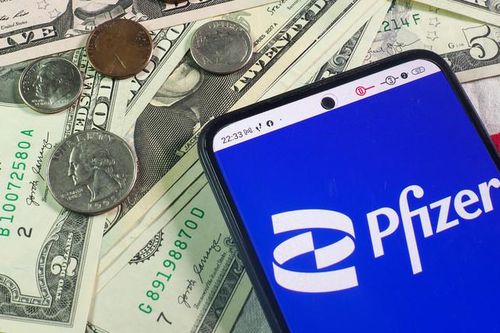 'Ông lớn' dược phẩm Mỹ Pfizer chuyển hướng sản xuất thuốc chữa ung thư