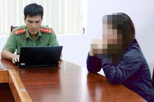 Bình Phước: một phụ nữ bị lừa 1,3 tỷ đồng đầu tư chứng khoán trên mạng