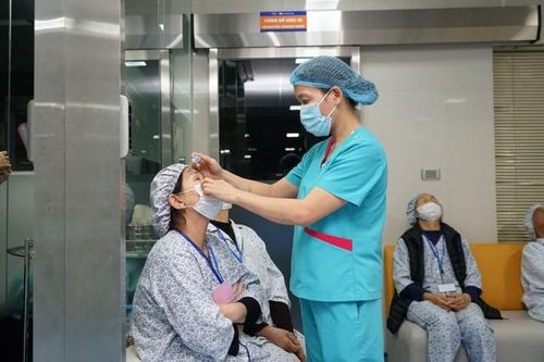 Bệnh viện Mắt Quốc tế DND - Hành trình 14 năm vì mắt sáng cho người cao tuổi