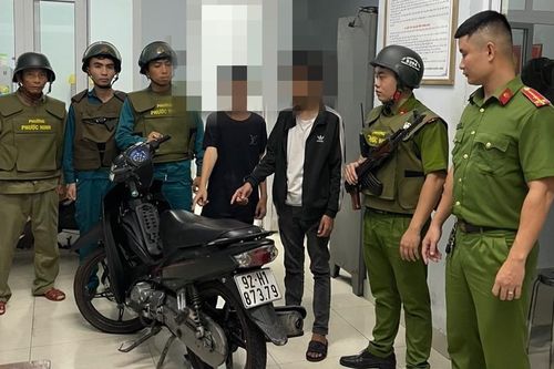 'Đá xế' gặp tuần tra đêm