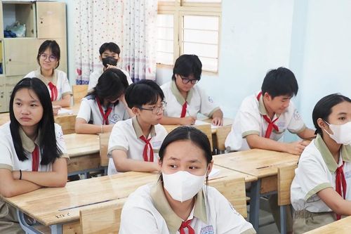 Nỗ lực xây trường cho năm học mới
