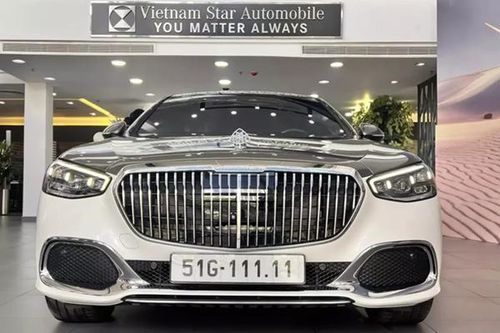 Maybach S450 hơn 8 tỷ đeo 'siêu biển' 51G-111.11 của Toyota Innova