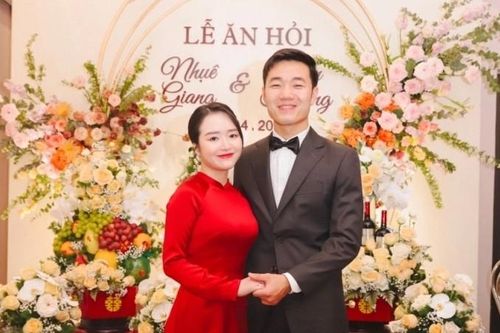Khối tài sản bạc tỷ của tiền vệ Xuân Trường và vợ giám đốc