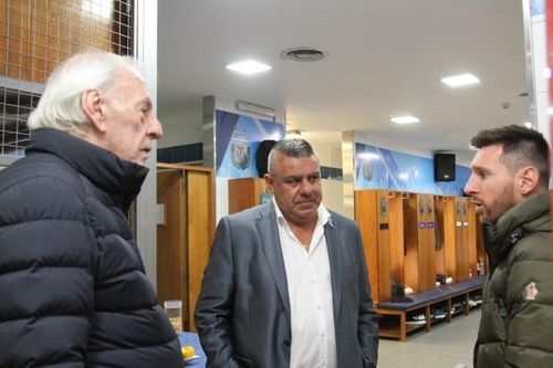 Cựu HLV Barcelona và tuyển Argentina vô địch World Cup qua đời