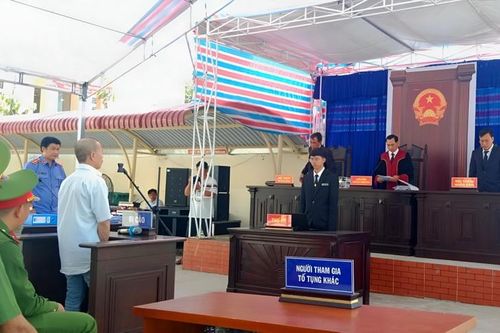 Tuyên án đối với thuyền trưởng đưa người đi đánh bắt thủy sản trái phép