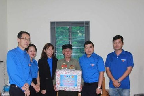Tuổi trẻ xứ Lạng tri ân người có công tham gia chiến dịch Điện Biên Phủ