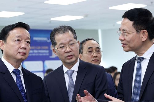 Nhân lực là lõi để dựng nên ngành công nghiệp bán dẫn của Việt Nam