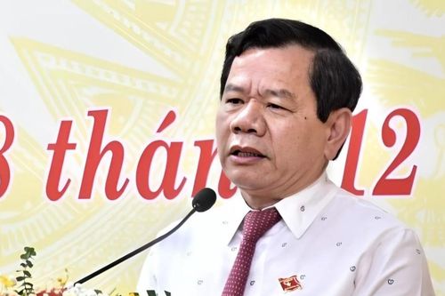 Bãi nhiệm chức vụ Chủ tịch UBND tỉnh Quảng Ngãi đối với ông Đặng Văn Minh