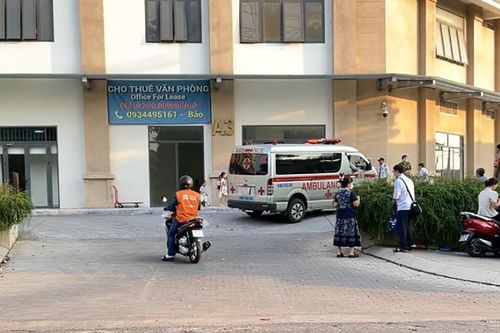 Phó giám đốc Trung tâm Chính trị TP Thủ Đức rơi lầu tử vong