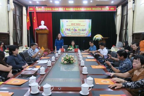 Liên hoan Nghệ thuật Sân khấu toàn quốc cho thiếu nhi lần thứ Nhất được tổ chức tại Hải Phòng