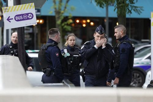 Pháp: Nổ súng ở ngoại ô Thủ đô Paris khiến hai người thiệt mạng