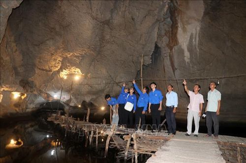 Đầu tư, khai thác lợi thế để di tích núi Mo So trở thành điểm du lịch hấp dẫn