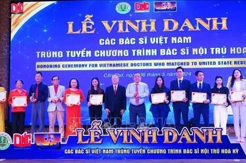 Vinh danh 18 bác sĩ Việt Nam trúng tuyển Chương trình Bác sĩ nội trú Hoa Kỳ năm 2024