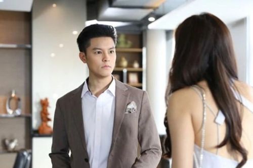 Ly hôn, vợ cũ bỏ mặc bố con tôi nhưng bây giờ bỗng dưng đòi đón con về chơi, tôi gạt hận thù đồng ý, ngờ đâu chỉ được đúng nửa buổi