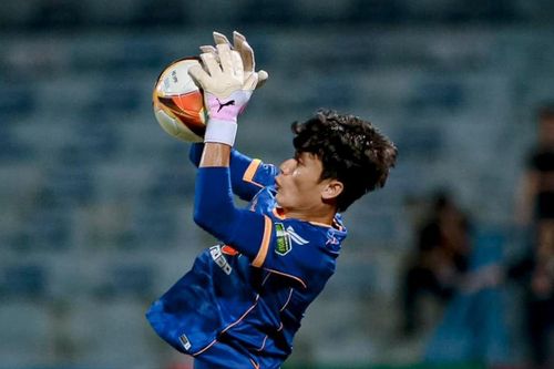Thủ môn Bùi Tiến Dũng được Filip Nguyễn ngợi khen, có phản hồi ngạo nghễ