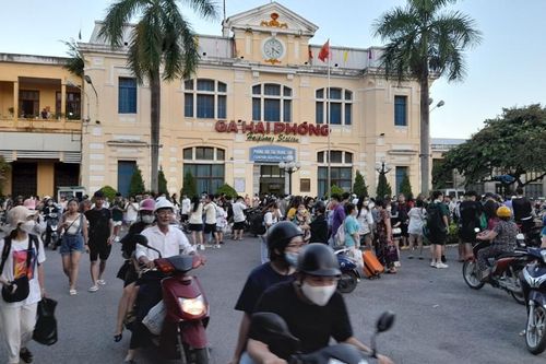 Vì chỗ đỗ, tài công nghệ sát hại xế xe ôm