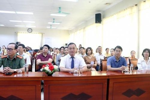 Công đoàn ngành Công Thương Hà Nội đối thoại với người lao động