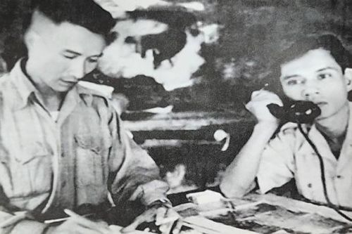 Bài 3: 'Dẫu trong gian nguy, máu thấm trong từng dòng tin…'
