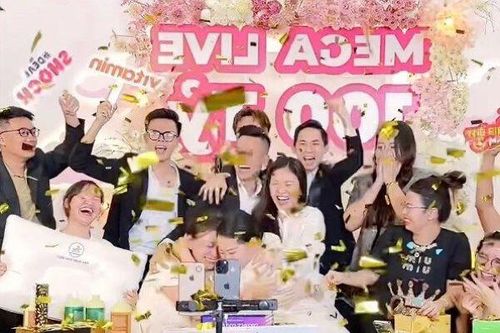 Phiên livestream 100 tỷ đồng và con số phía sau những đơn hàng