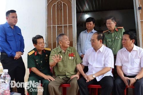 Gặp cựu chiến binh đưa liệt sĩ Phan Đình Giót về đất mẹ