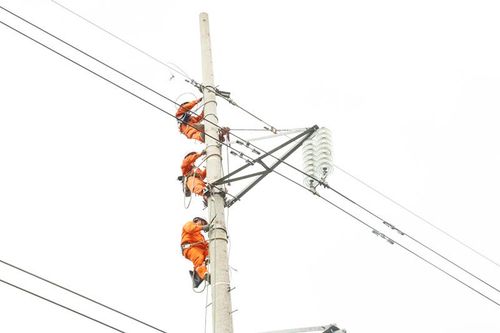 Ngành điện đầu tư nhiều công trình góp phần quan trọng vào phát triển kinh tế - xã hội địa phương