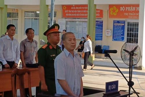 Phạt tù đối tượng đưa người vượt biên sang Malaysia đánh cá