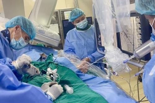 Cứu bệnh nhân cực nặng thoát tử vong