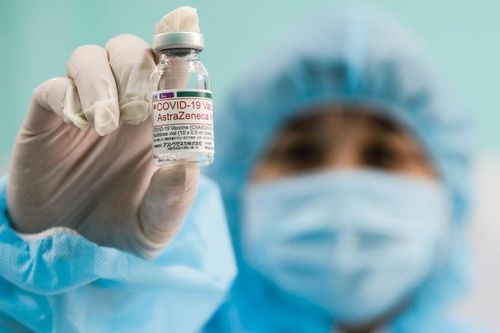 Tác dụng phụ gây cục máu đông của AstraZeneca chỉ xảy ra trong 42 ngày sau tiêm