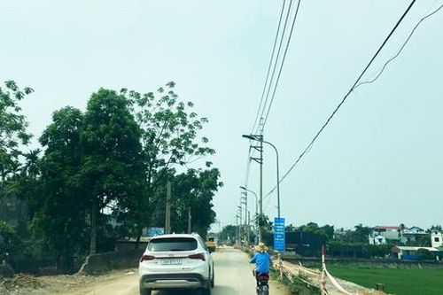 Hệ thống đường huyện trên địa bàn Thạch Thất:Cần sớm được mở rộng