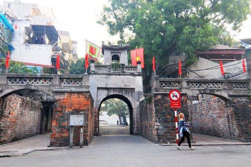 Bài tham dự Cuộc thi viết 'Kỷ niệm 70 năm Giải phóng Thủ đô: Ký ức tự hào': Nhà tôi ở đó (tiếp theo và hết)
