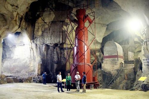 Cận cảnh lò cao luyện gang làm vũ khí trong hang đá thời kháng chiến chống Pháp