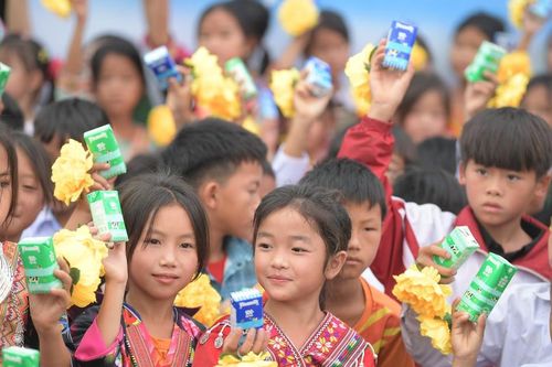Vinamilk hướng về Điện Biên