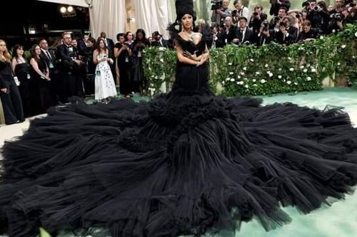 Trang phục ấn tượng tại sự kiện thời trang lớn nhất thế giới Met Gala 2024