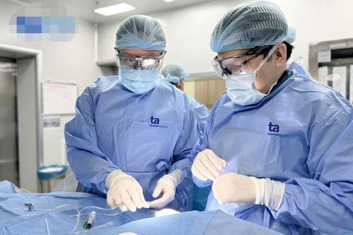Mang lại sự sống cho bé sơ sinh bị tim bẩm sinh nặng