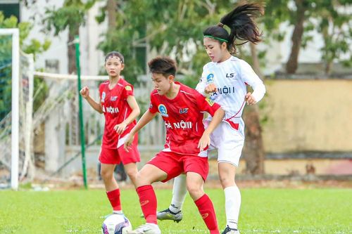 Than Khoáng sản Việt Nam và Hà Nội I giành 3 điểm