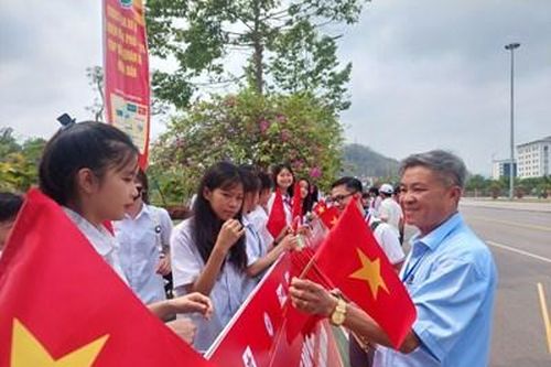 Chút tâm tình gửi những người 'đi trước, về sau'