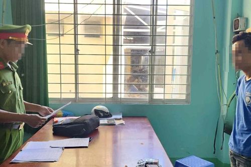 Bắt nhân viên công ty giao hàng nhanh tham ô hơn 600 triệu đồng
