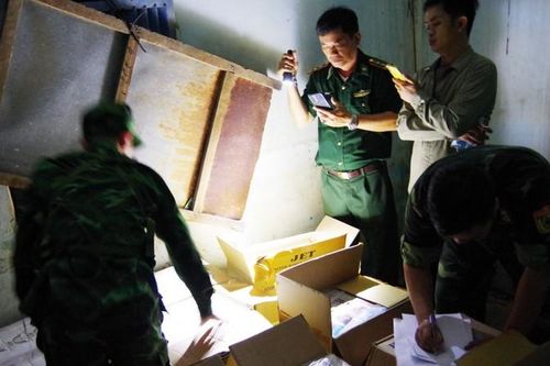 Tây Ninh: Thu giữ hơn 14 ngàn gói thuốc lá ngoại nhập lậu