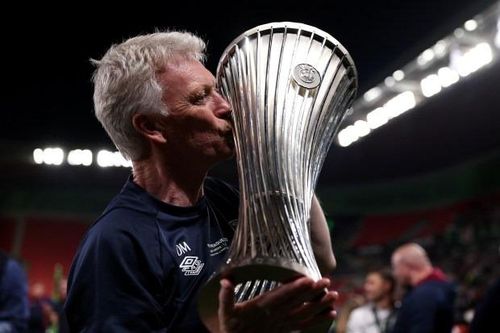 HLV David Moyes mất việc tại West Ham