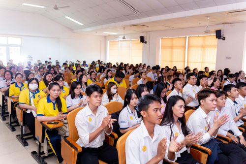 Sinh viên hào hứng ôn lịch sử 70 năm chiến thắng Điện Biên Phủ