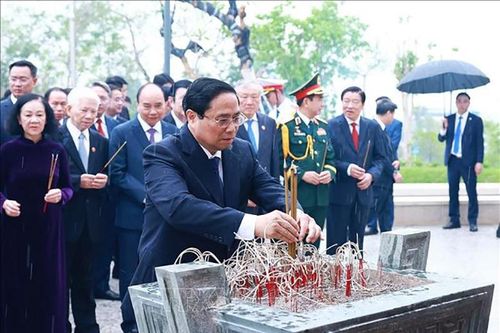 Lãnh đạo Đảng, Nhà nước tri ân các Anh hùng liệt sĩ tại Chiến trường Điện Biên Phủ