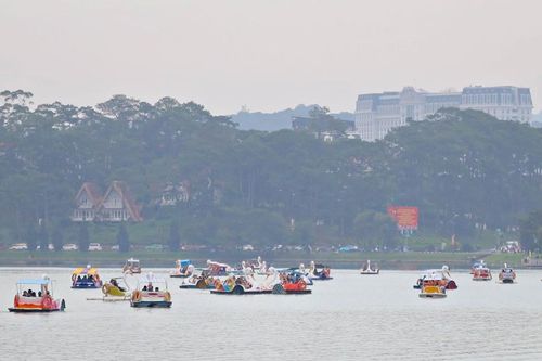 Tung tin đồn thất thiệt ảnh hưởng đến du lịch: Xử lý thế nào?