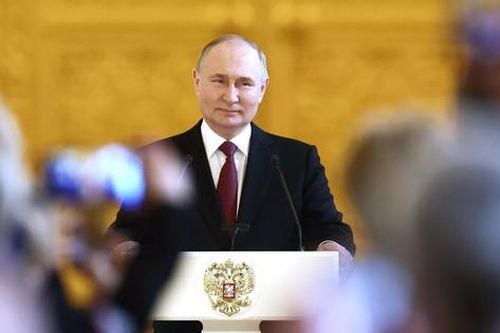 Tổng thống Nga Vladimir Putin tuyên thệ nhậm chức