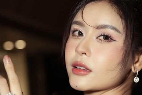 Showbiz 7/5: Trương Quỳnh Anh gặp sự cố