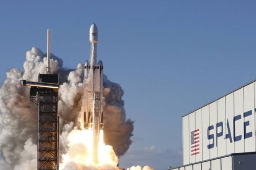 Elon Musk: AI 'vô dụng' tại SpaceX