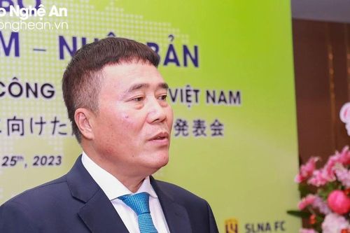 Chủ tịch Câu lạc bộ Sông Lam Nghệ An đồng ý giải quyết một số khó khăn ở các đội trẻ