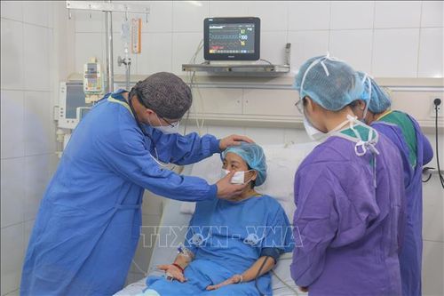 Lần đầu tiên ghép gan thành công cho bệnh nhân bị suy gan tối cấp