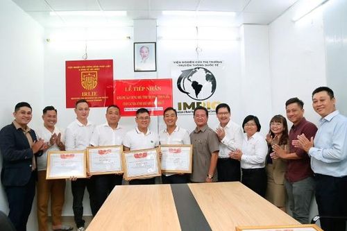 Hai viện nghiên cứu tiếp nhận kinh phí xây dựng 3 căn nhà tình thương