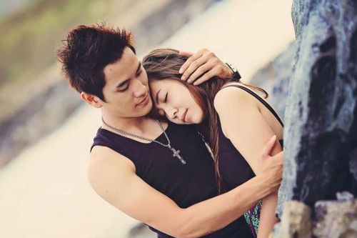 Nghe tin bố mẹ vợ đòi ly hôn, tôi và vợ tức tốc đến nhà hỏi thăm nhưng vừa thấy cảnh hai ông bà phân chia chỗ ở, vợ chồng tôi nhìn nhau cố nín cười